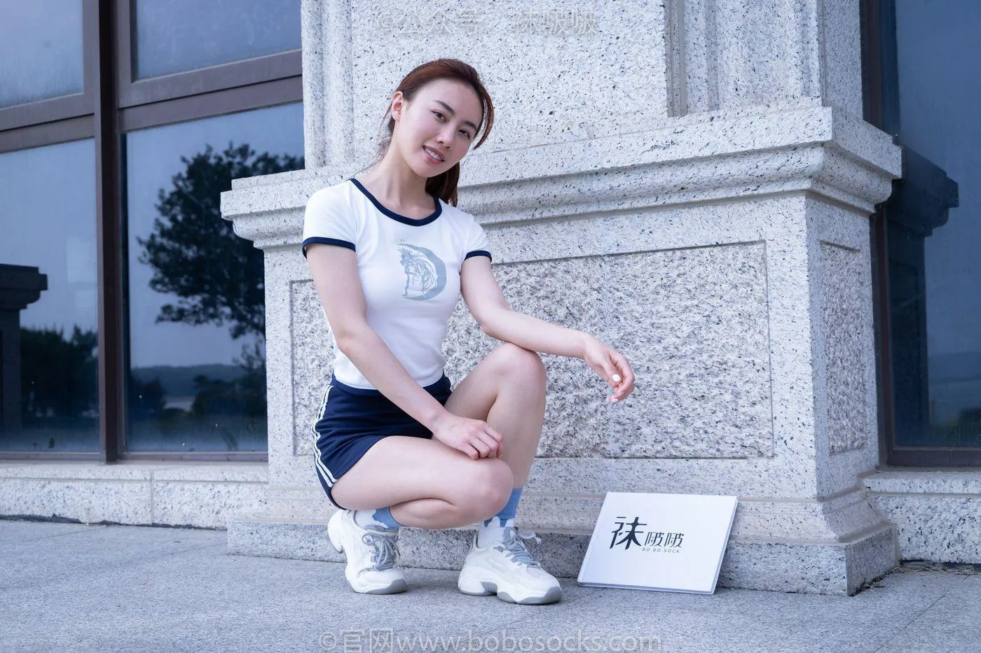 [BoBoSocks袜啵啵]NO.028 小米-运动鞋、白棉袜、裸足 [133P]插图6
